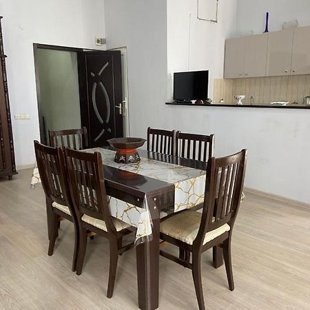 Apartment On Luka Asatiani 2 Batumi Exterior photo